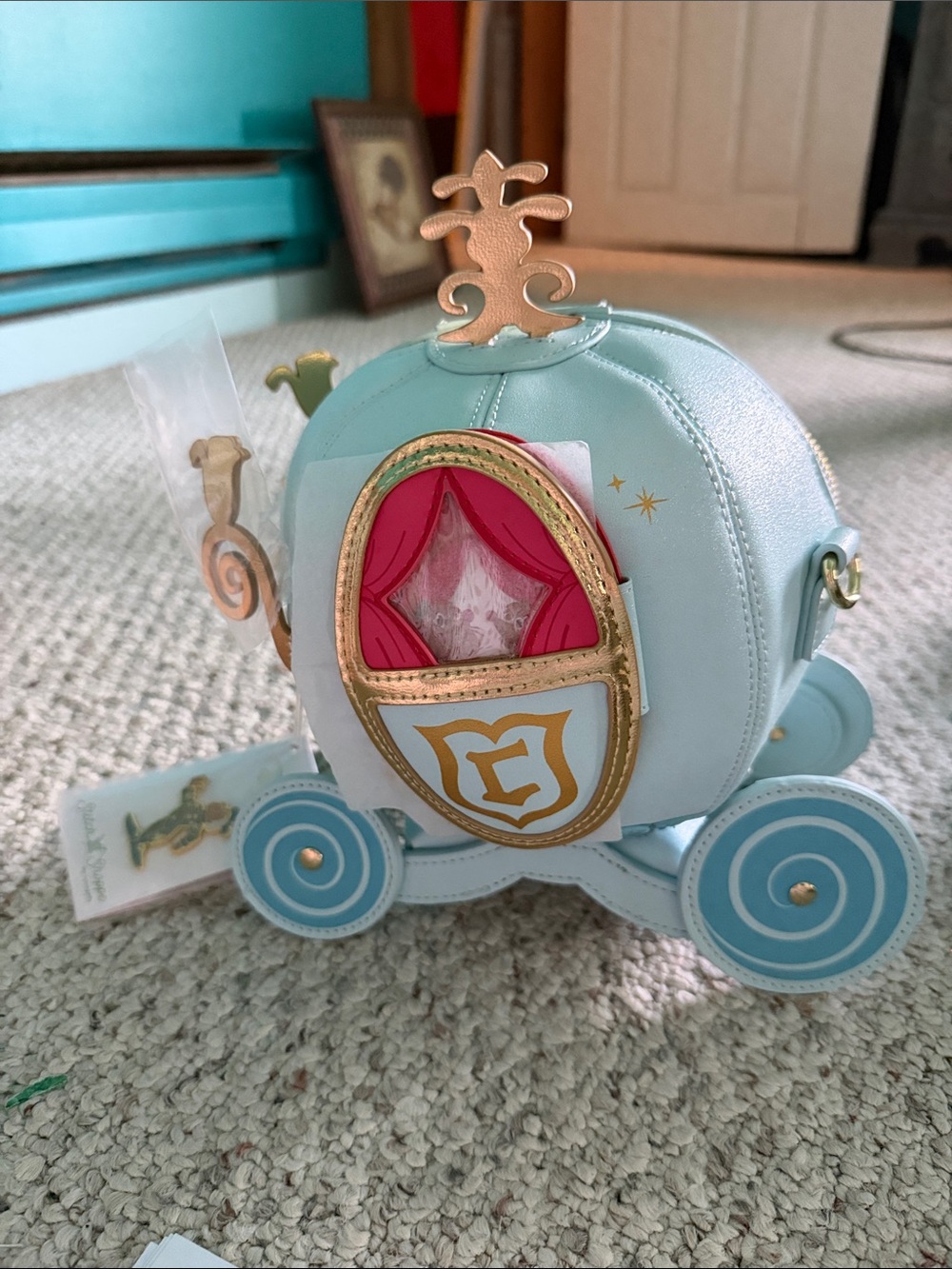 Enchanting Cinderella Carriage Figural Stitch Shoppe Crossbody Bag